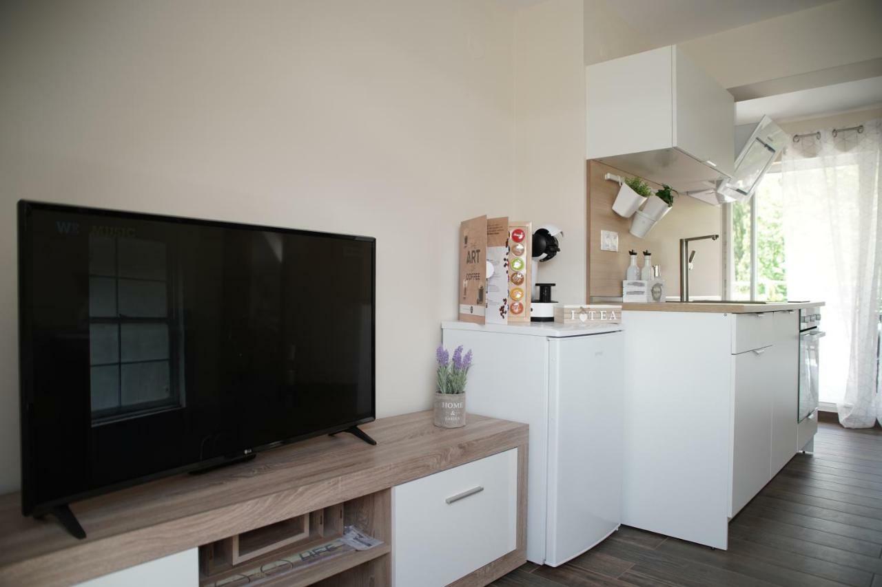 סנדנסקי Roma Apartment מראה חיצוני תמונה