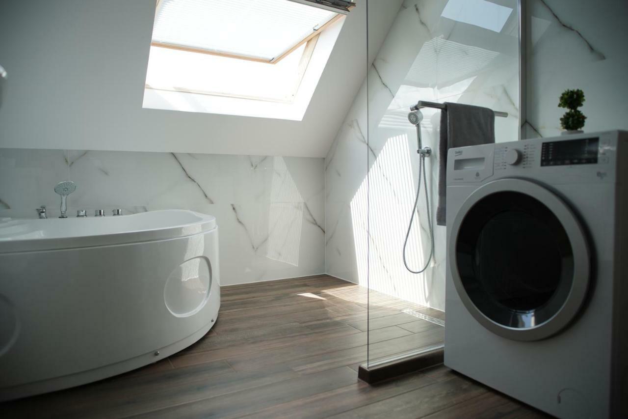 סנדנסקי Roma Apartment מראה חיצוני תמונה