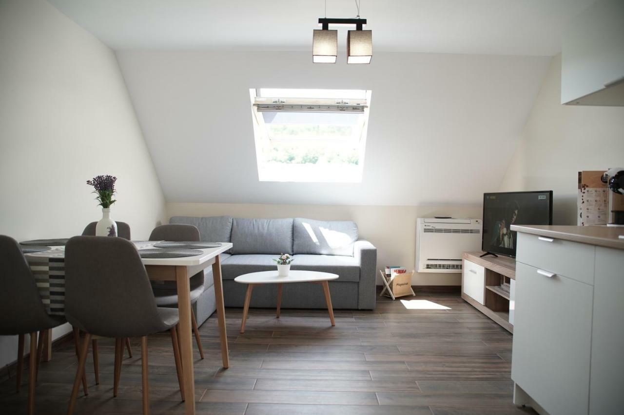 סנדנסקי Roma Apartment מראה חיצוני תמונה